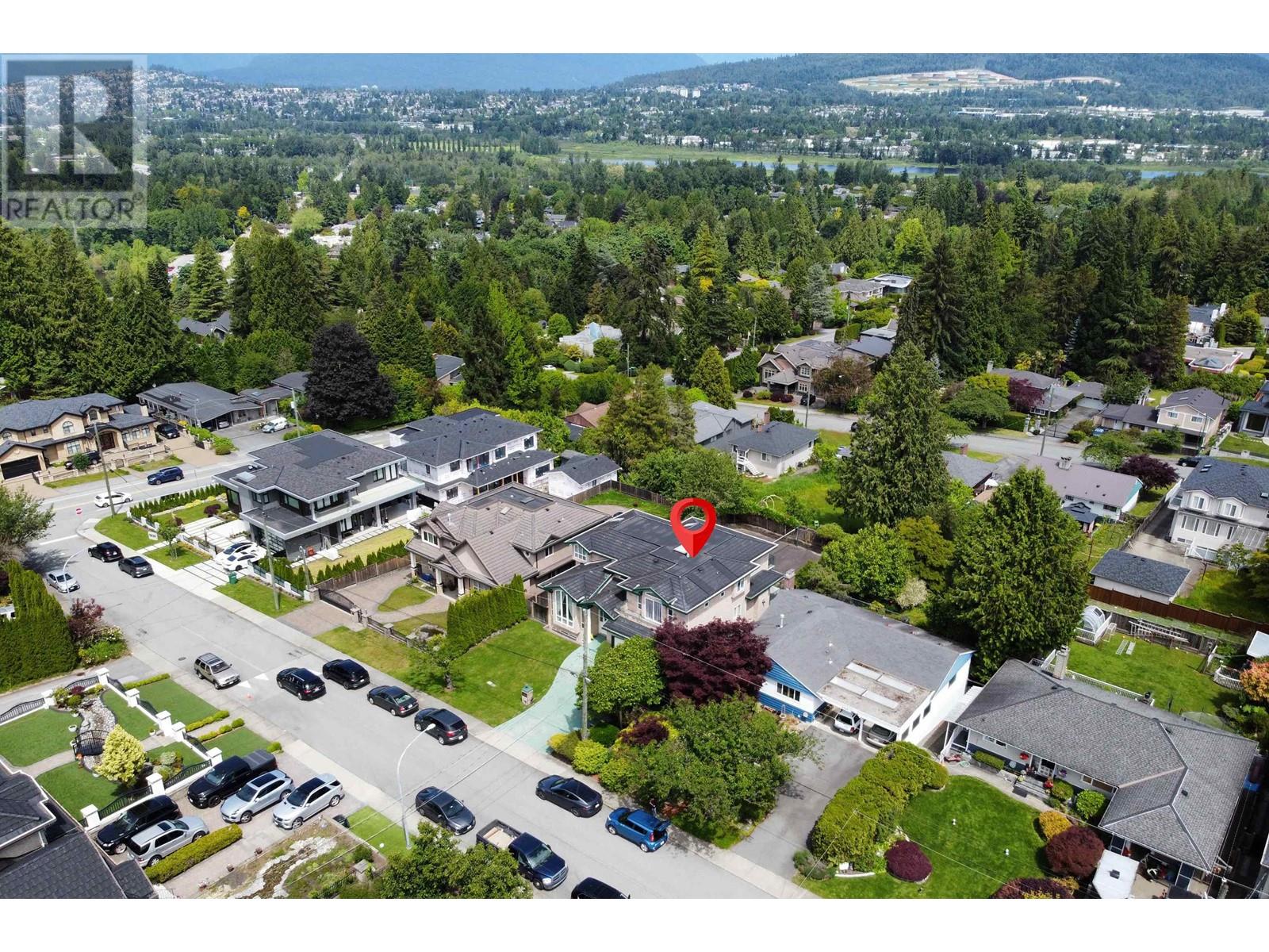 Listing Picture 39 of 40 : 5988 LEIBLY AVENUE, Burnaby / 本拿比 - 魯藝地產 Yvonne Lu Group - MLS Medallion Club Member