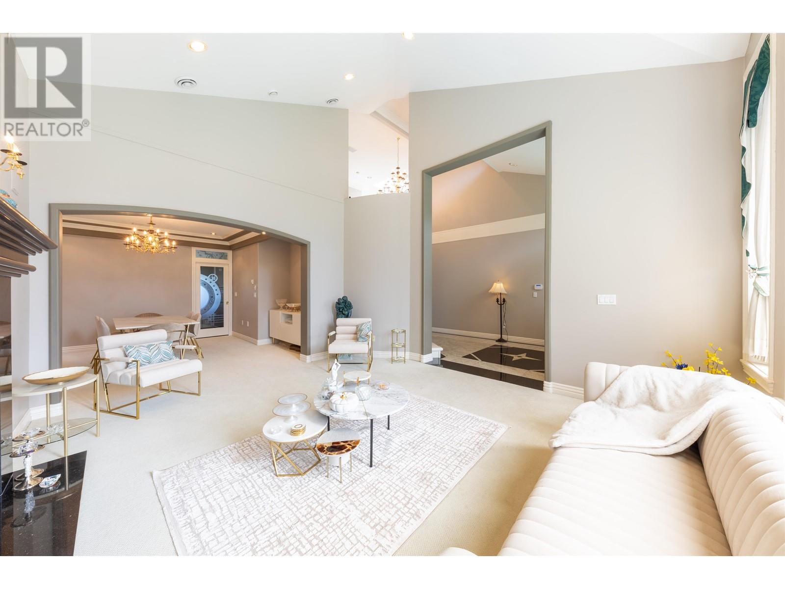 Listing Picture 6 of 40 : 5988 LEIBLY AVENUE, Burnaby / 本拿比 - 魯藝地產 Yvonne Lu Group - MLS Medallion Club Member