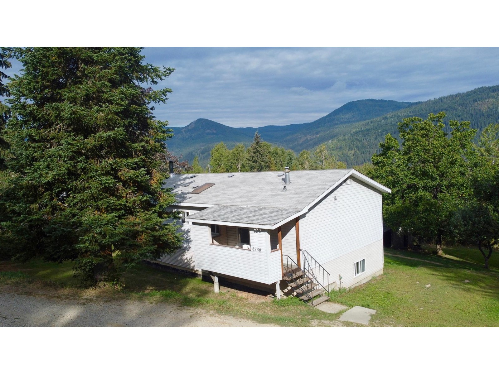 3530 BLEWETT ROAD, nelson, British Columbia