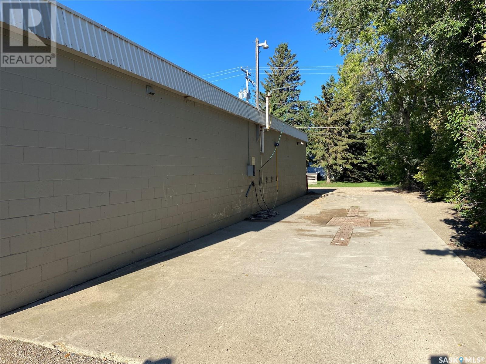 54 Main Street, Lanigan, Saskatchewan  S0K 2M0 - Photo 3 - SK983632