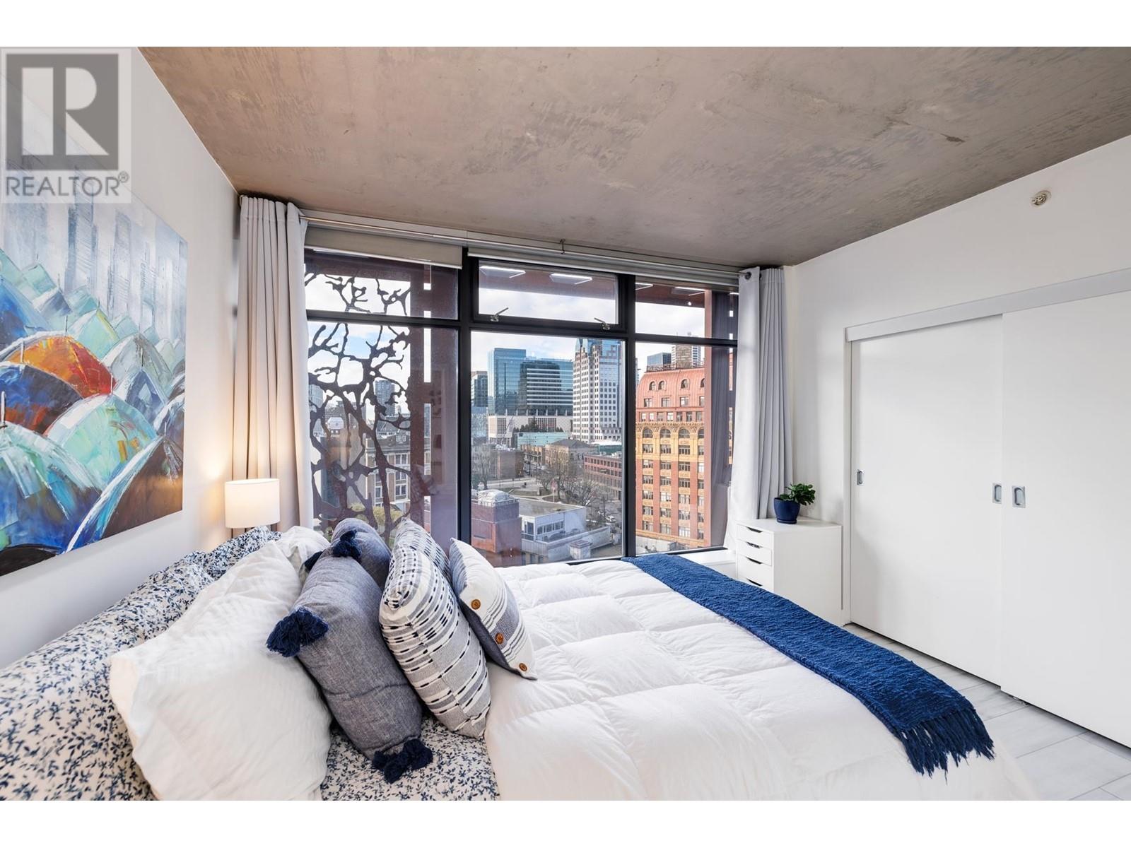 Listing Picture 23 of 40 : 1610 128 W CORDOVA STREET, Vancouver / 溫哥華 - 魯藝地產 Yvonne Lu Group - MLS Medallion Club Member