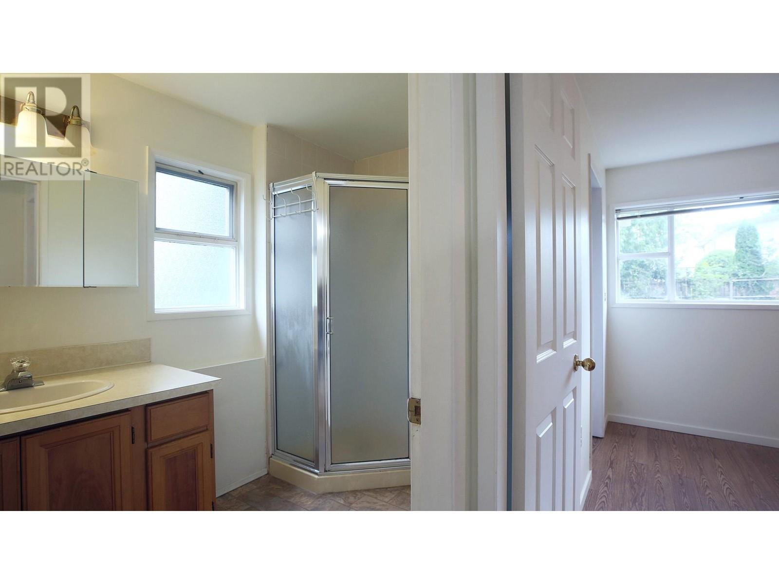 Listing Picture 18 of 19 : 1461 SHERLOCK AVENUE, Burnaby / 本拿比 - 魯藝地產 Yvonne Lu Group - MLS Medallion Club Member