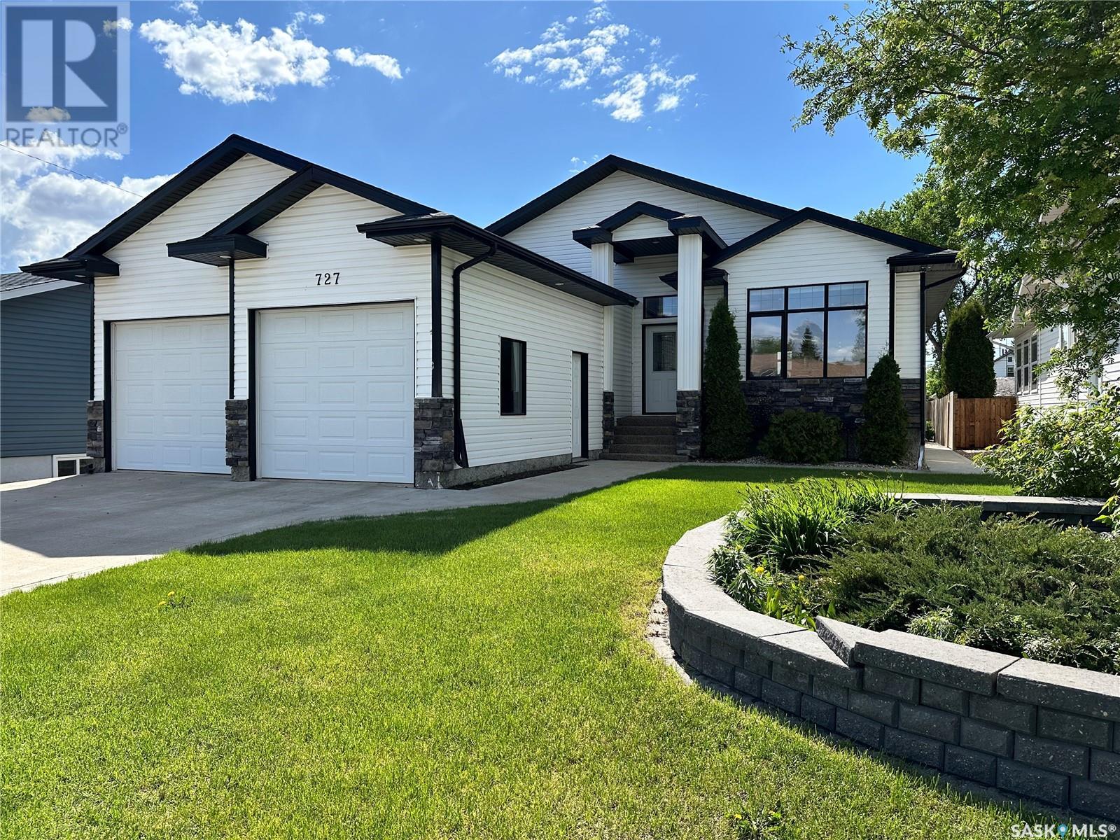 727 12th STREET, humboldt, Saskatchewan