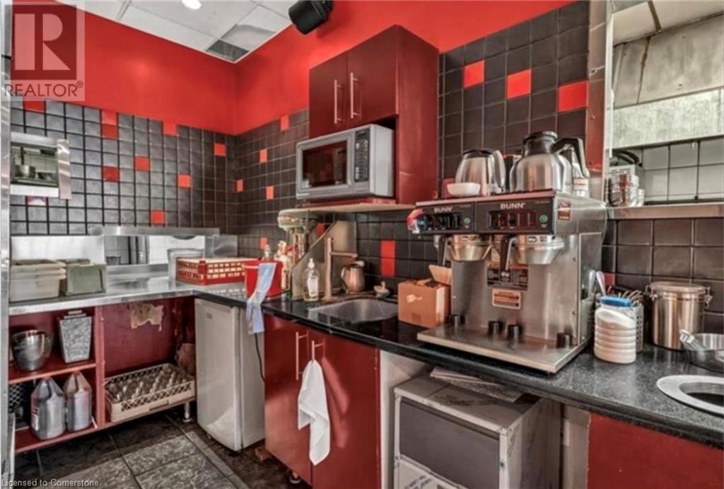 141 Wyndham Street N, Guelph, Ontario  N1H 4E9 - Photo 17 - 40646022