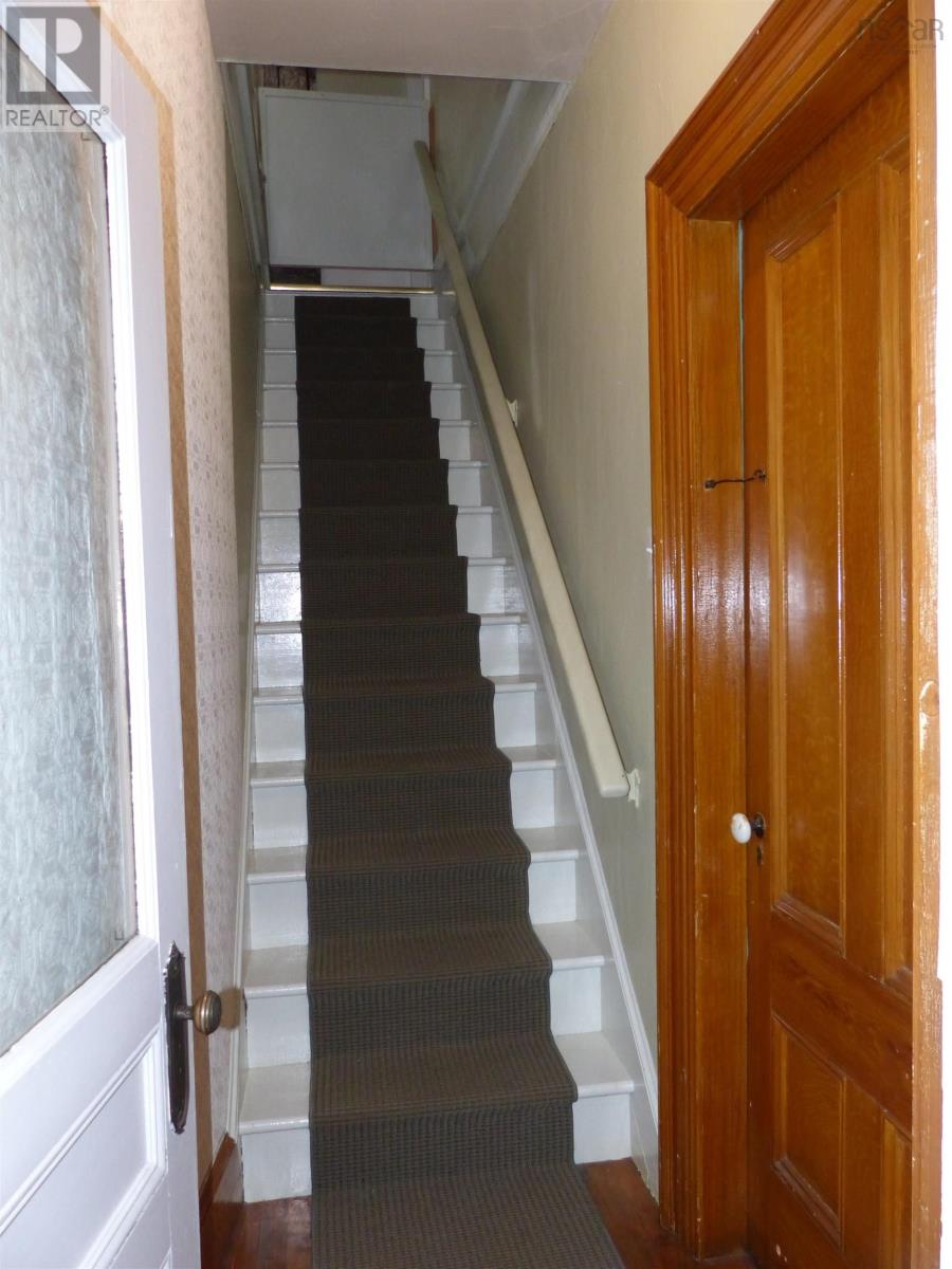 147 King Street, Bridgewater, Nova Scotia  B4V 1A4 - Photo 18 - 202412398