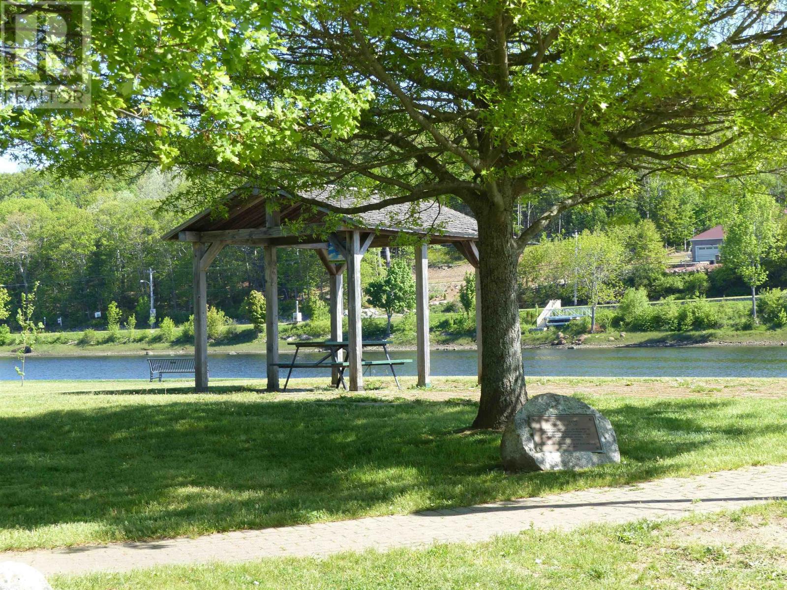 147 King Street, Bridgewater, Nova Scotia  B4V 1A4 - Photo 29 - 202412398