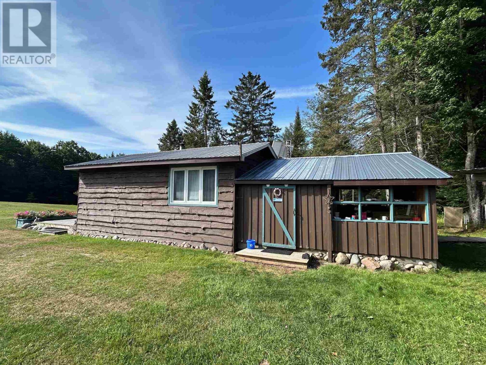 1960 K Line Road, Twp Of St Joseph, Ontario  P0R 1J0 - Photo 16 - SM242149