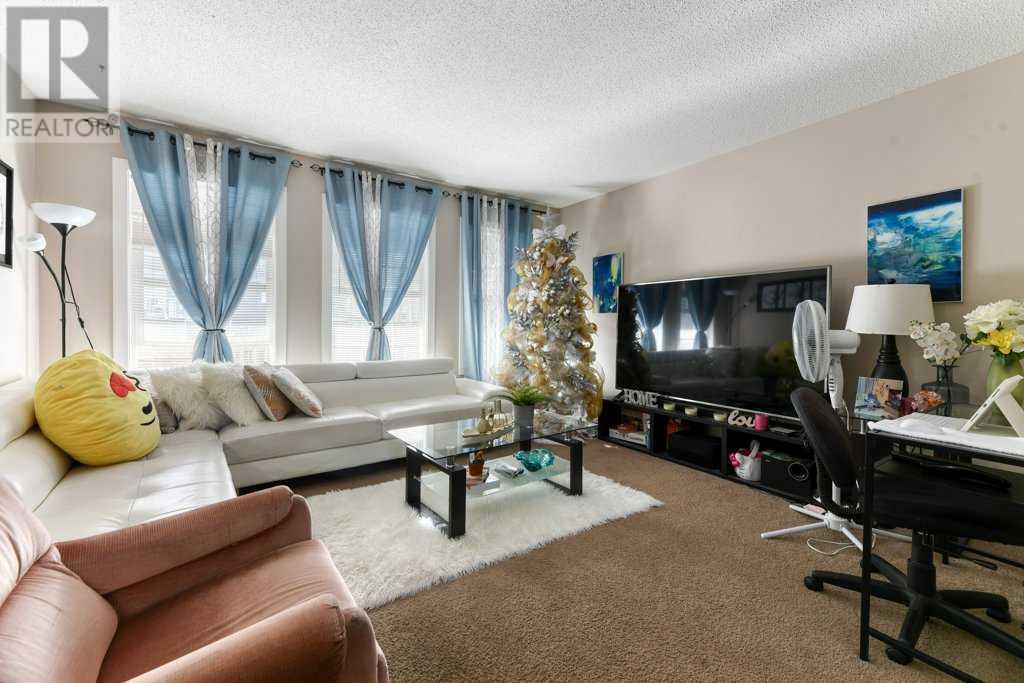 30 Skyview Point Link, Calgary, Alberta  T3N 0G6 - Photo 4 - A2162216