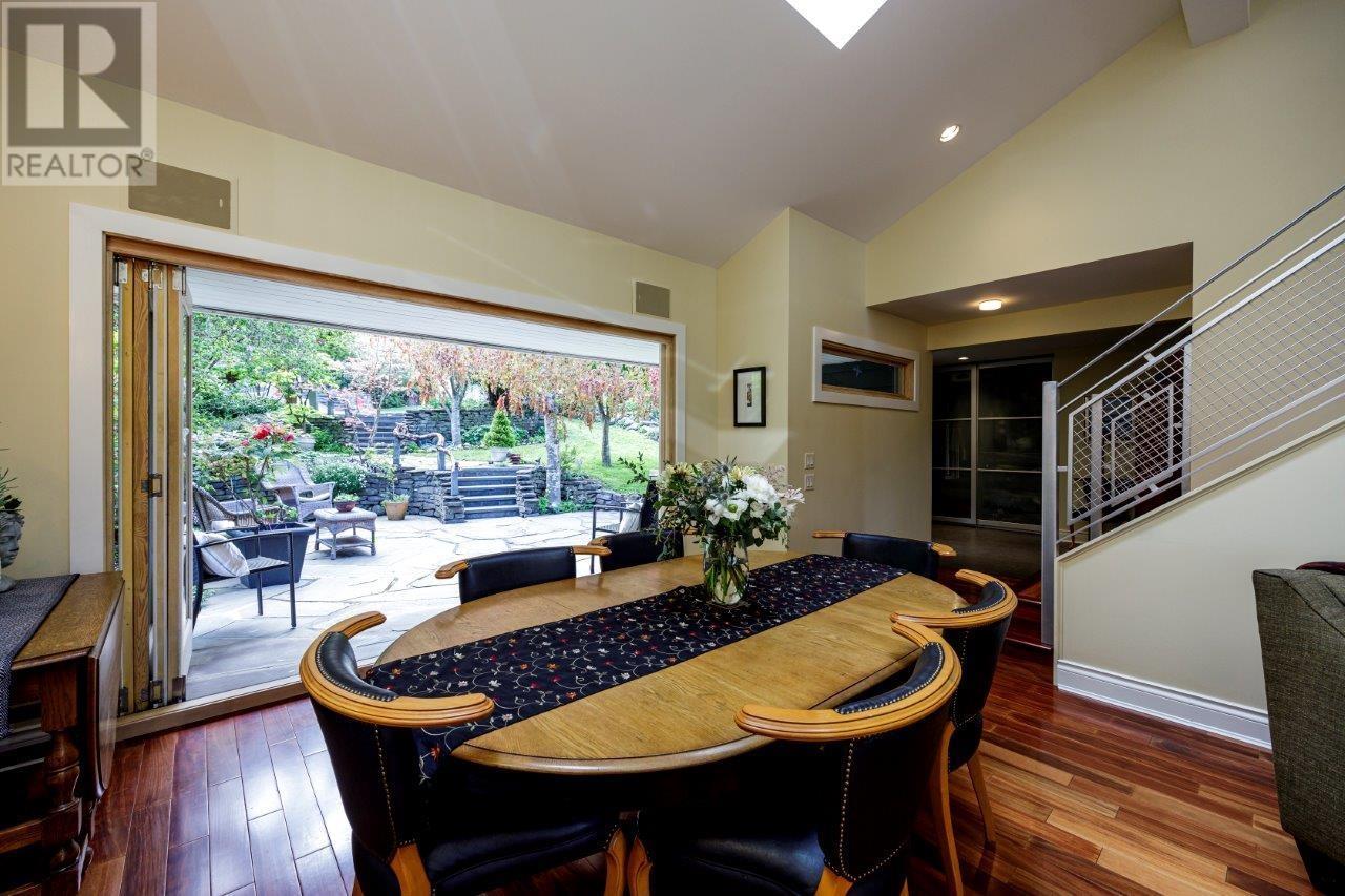 2190 Badger Road, North Vancouver, British Columbia  V7G 1T1 - Photo 6 - R2923376
