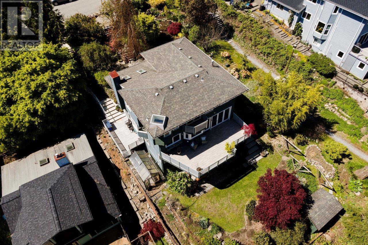 2190 Badger Road, North Vancouver, British Columbia  V7G 1T1 - Photo 29 - R2923376
