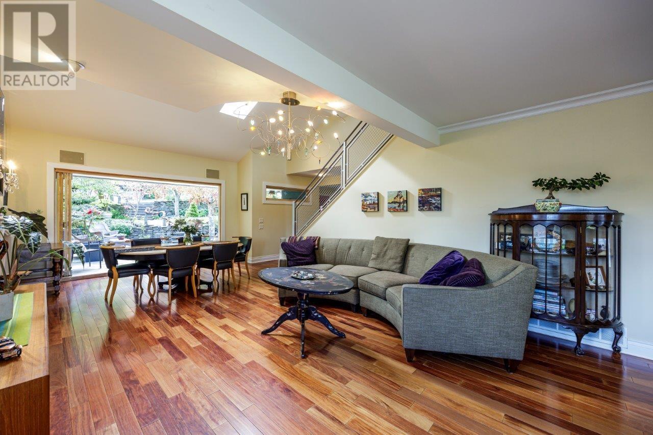 2190 Badger Road, North Vancouver, British Columbia  V7G 1T1 - Photo 10 - R2923376