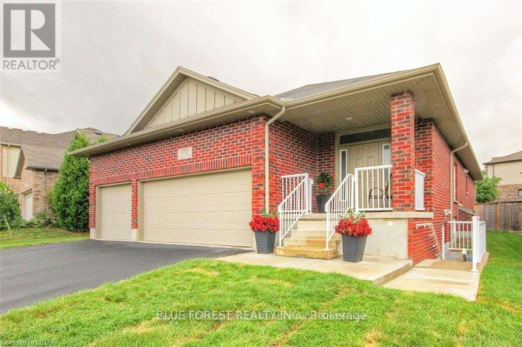 1152 OAKCROSSING ROAD, london, Ontario