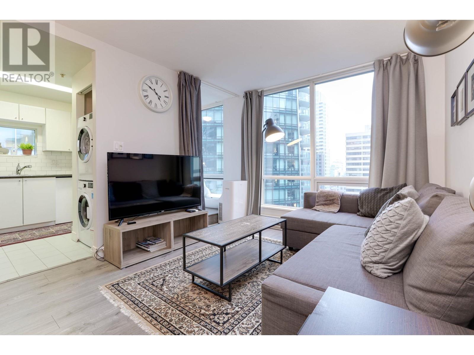 Listing Picture 3 of 24 : 1907 1166 MELVILLE STREET, Vancouver / 溫哥華 - 魯藝地產 Yvonne Lu Group - MLS Medallion Club Member