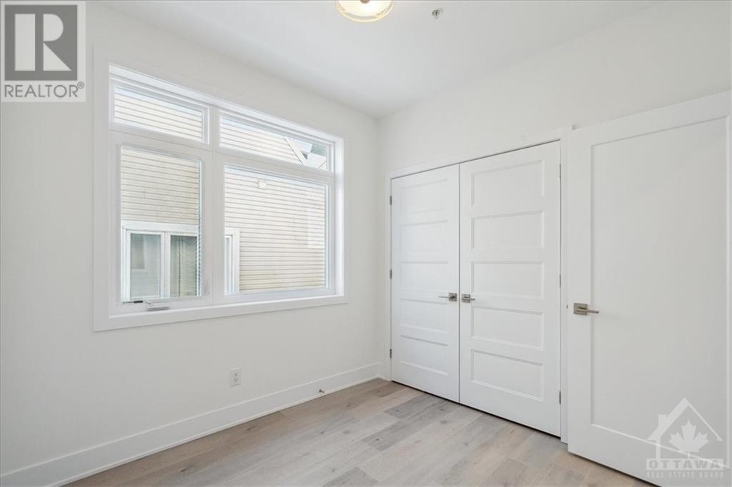 683 Melbourne AvenueOttawa, Ontario  K2A 1X4 - Photo 12 - X9519313