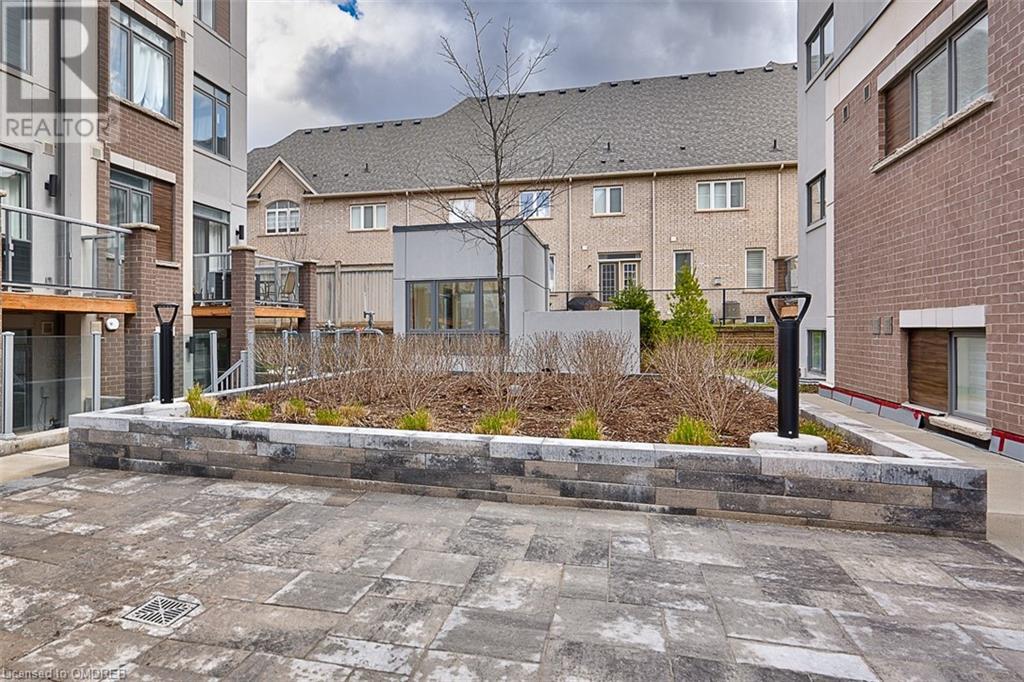 3058 Sixth Line Unit# 101, Oakville, Ontario  L6M 1P8 - Photo 18 - 40647153