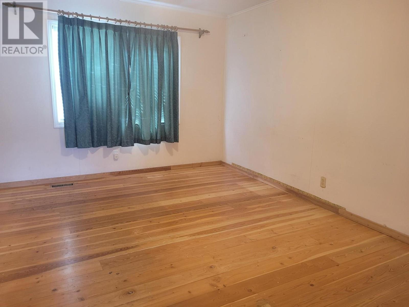 1166 Okanagan Ave, Chase, British Columbia  V0E 1M0 - Photo 14 - 180917