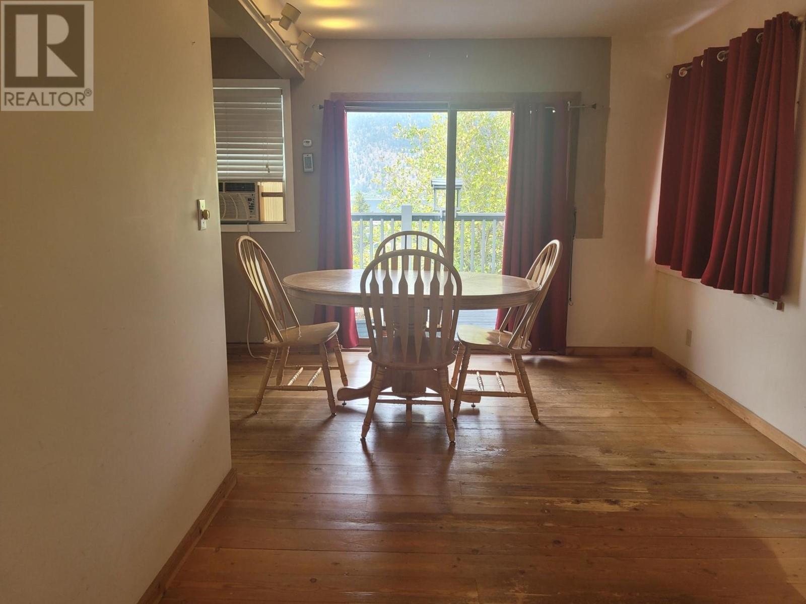 1166 Okanagan Ave, Chase, British Columbia  V0E 1M0 - Photo 10 - 180917