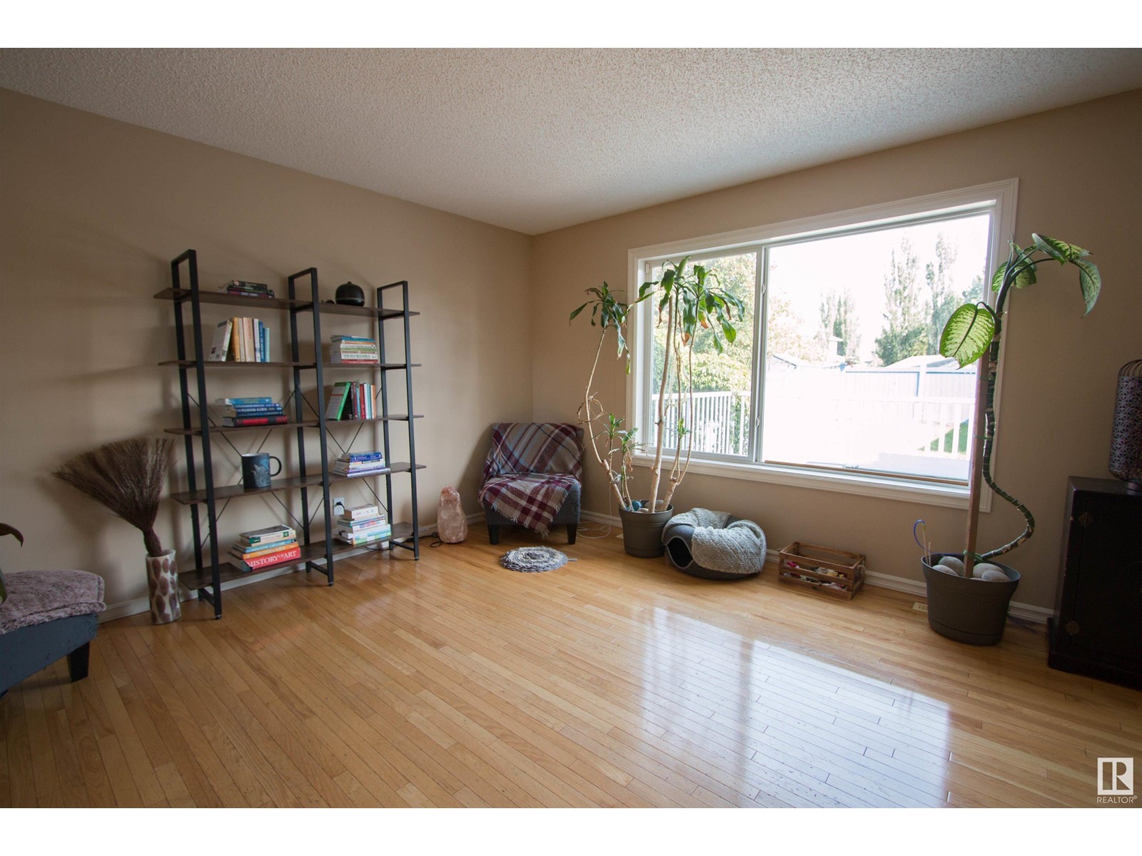 2211 Baker Cl Sw, Edmonton, Alberta  T6W 1G9 - Photo 5 - E4406559