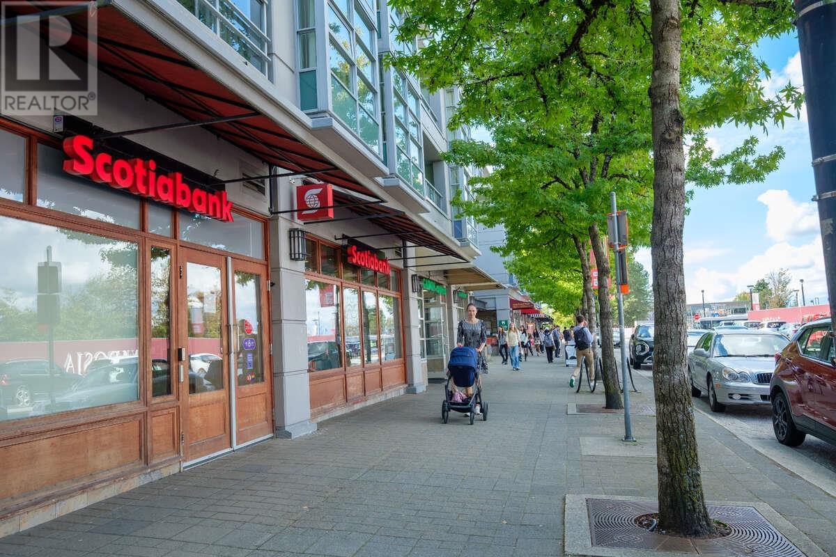 Listing Picture 28 of 30 : 403 9232 UNIVERSITY CRESCENT, Burnaby / 本拿比 - 魯藝地產 Yvonne Lu Group - MLS Medallion Club Member