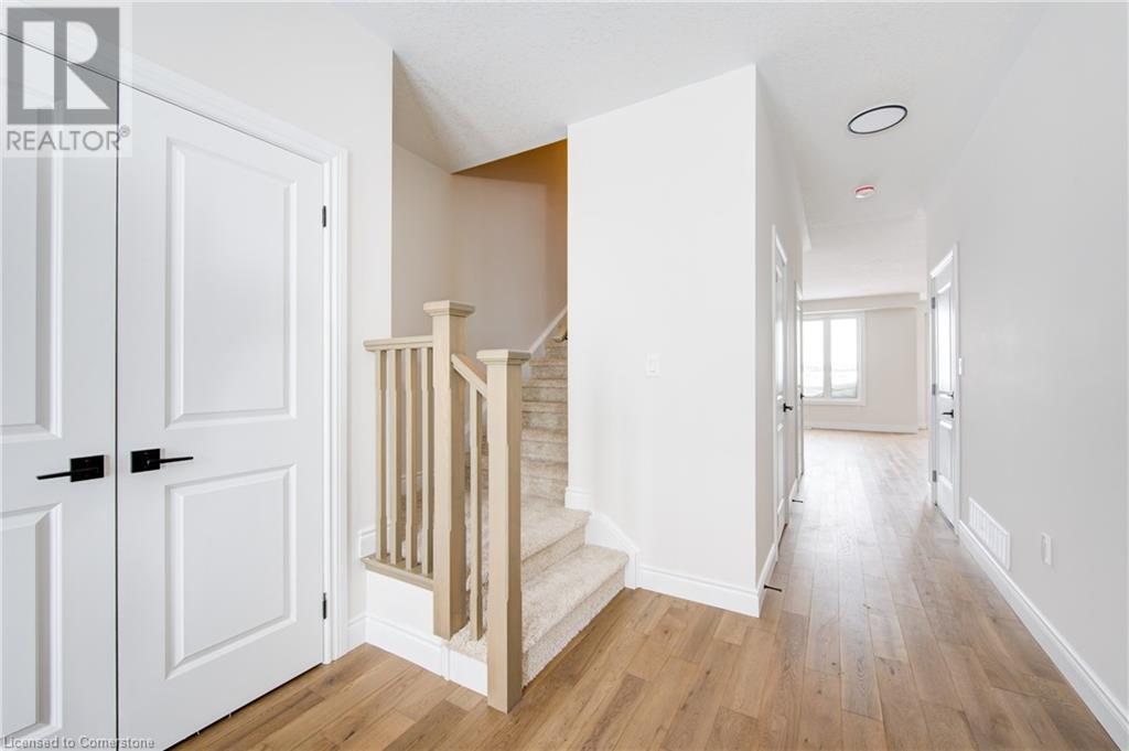 38 Anne Street W, Harriston, Ontario  N0G 1Z0 - Photo 8 - 40586664