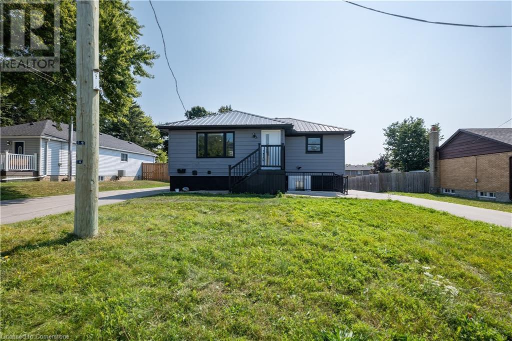 34 Schweitzer Street, Kitchener, Ontario  N2K 1B4 - Photo 3 - 40647240