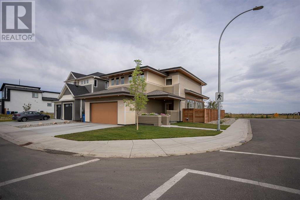 1401 Halifax Road W, Lethbridge, Alberta  T1J 5W5 - Photo 2 - A2161082