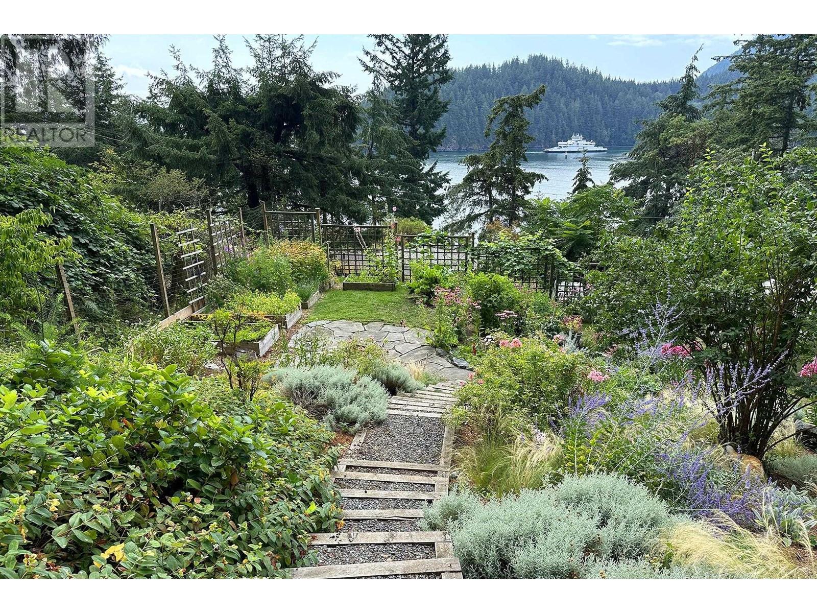 297 David Road, Bowen Island, British Columbia  V0N 1G1 - Photo 32 - R2925668