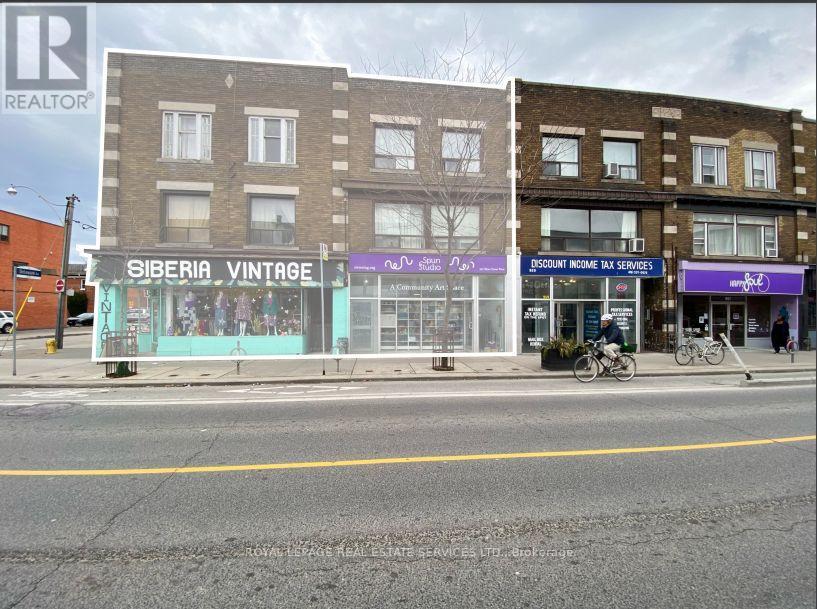 955&957 BLOOR STREET W, Toronto, Ontario