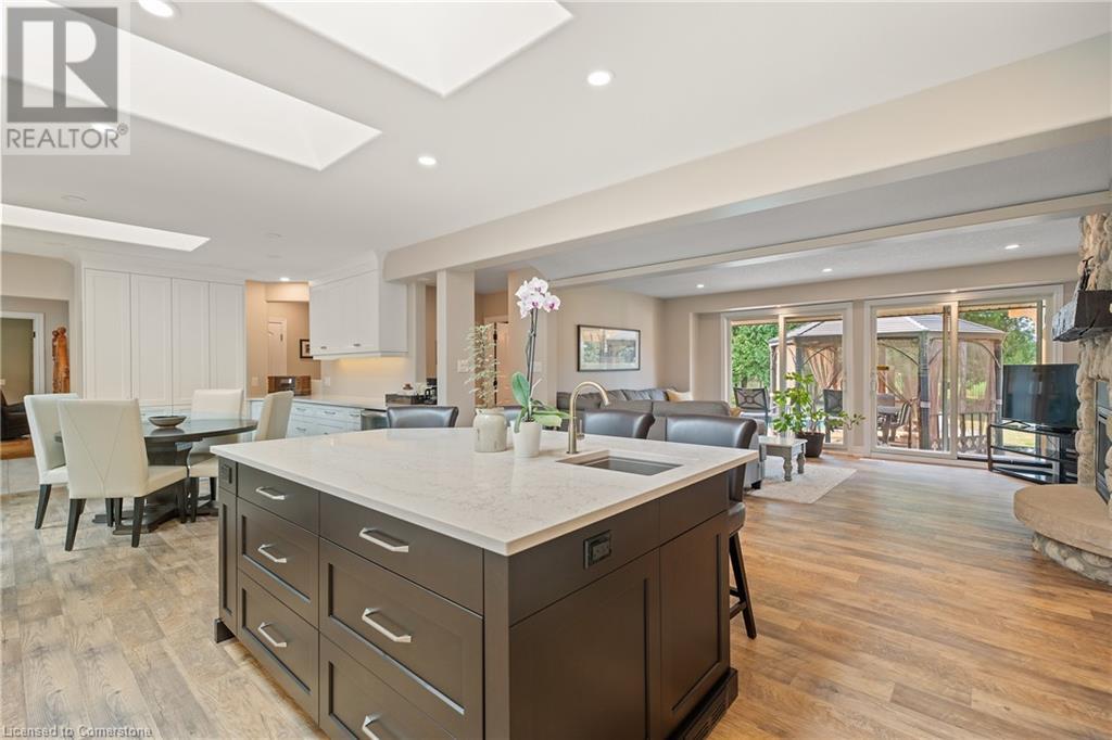 728 Country Squire Road, Waterloo, Ontario  N2J 4G8 - Photo 14 - 40647061