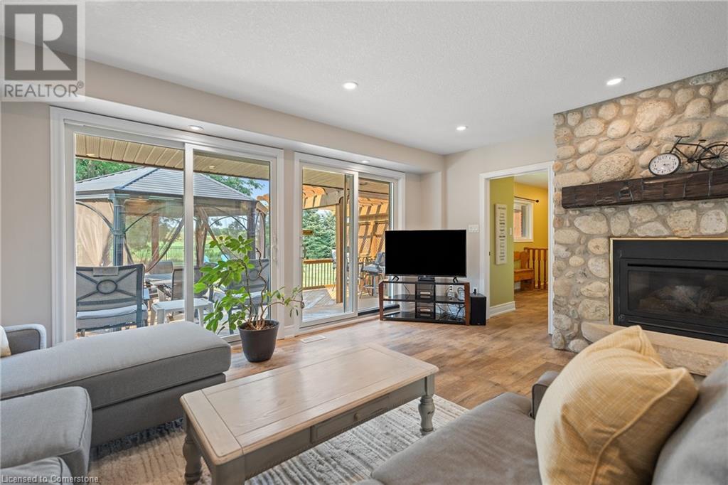 728 Country Squire Road, Waterloo, Ontario  N2J 4G8 - Photo 19 - 40647061