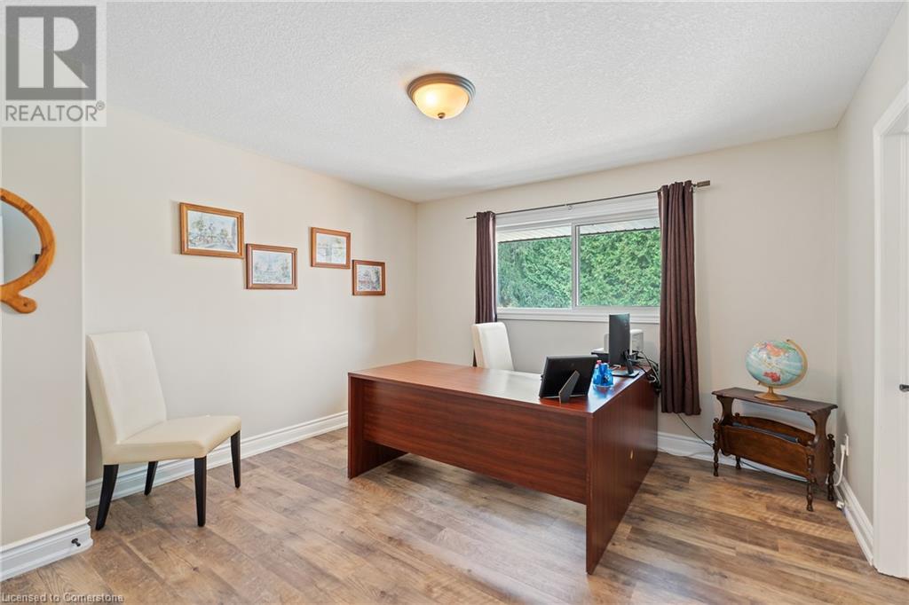 728 Country Squire Road, Waterloo, Ontario  N2J 4G8 - Photo 21 - 40647061