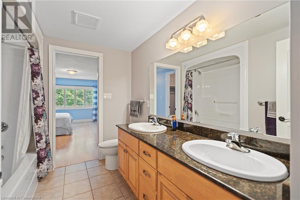 728 Country Squire Road, Waterloo, Ontario  N2J 4G8 - Photo 35 - 40647061