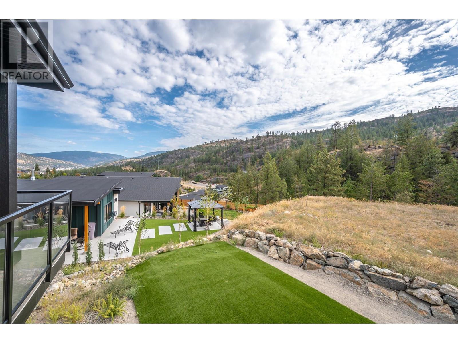 3304 EVERGREEN Drive Penticton