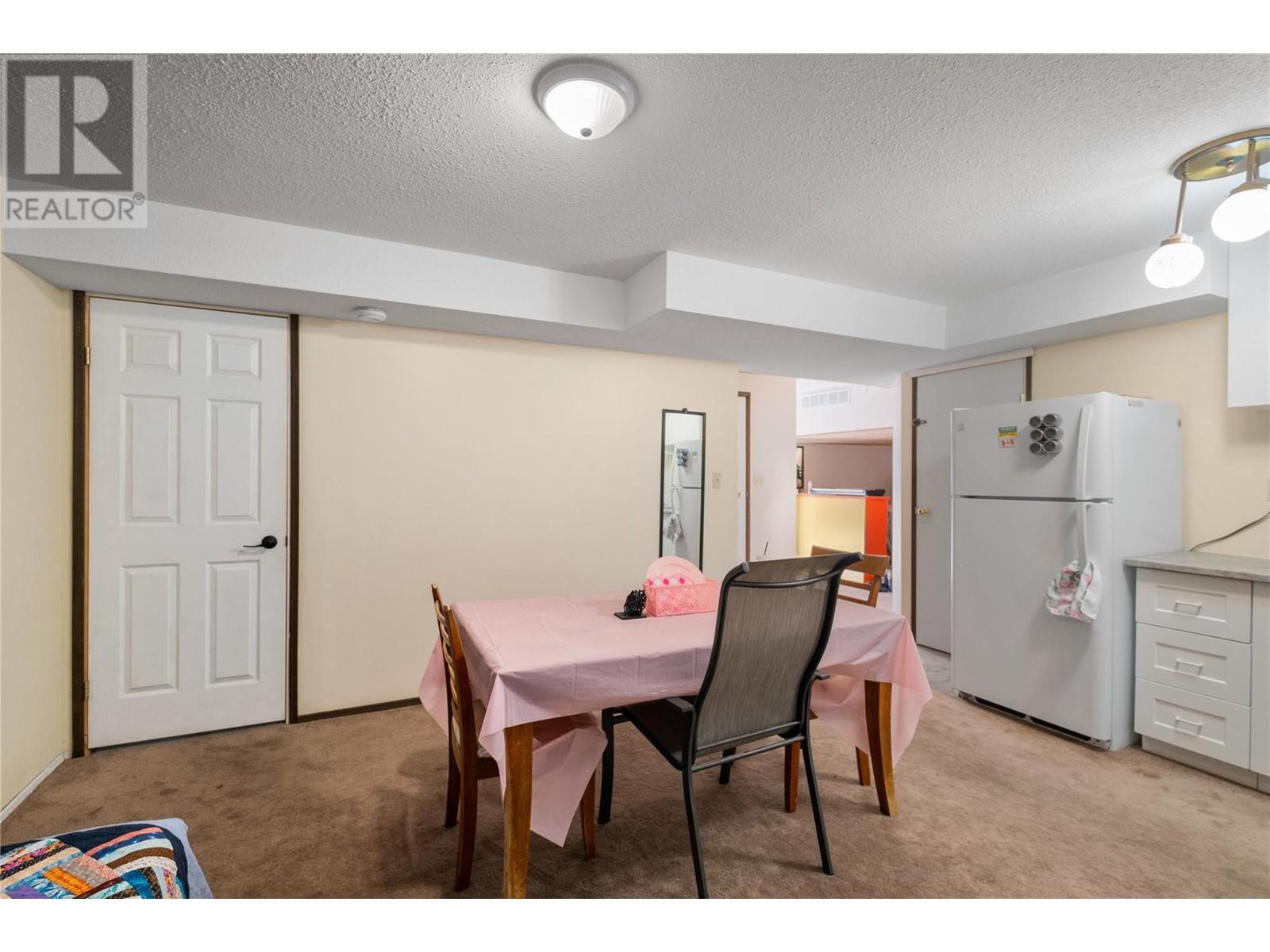 2640 Mckenzie Street, Penticton, British Columbia  V2A 6H7 - Photo 41 - 10321624