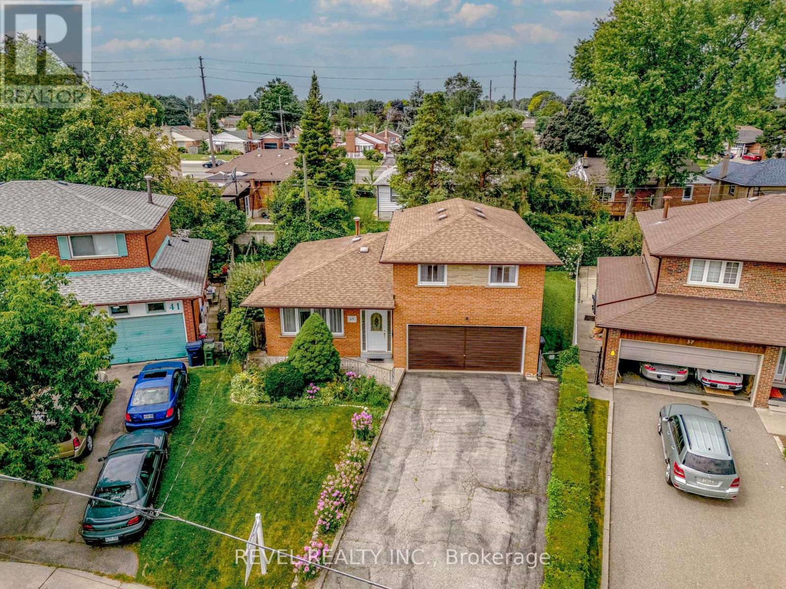 39 HACKMORE AVENUE, toronto (elms-old rexdale), Ontario