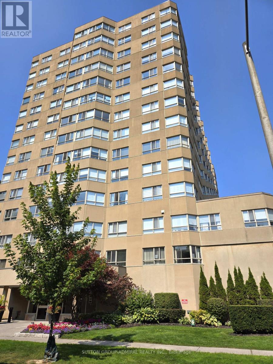 412 - 4 Park Vista, Toronto, Ontario  M4B 3M8 - Photo 1 - E9331257