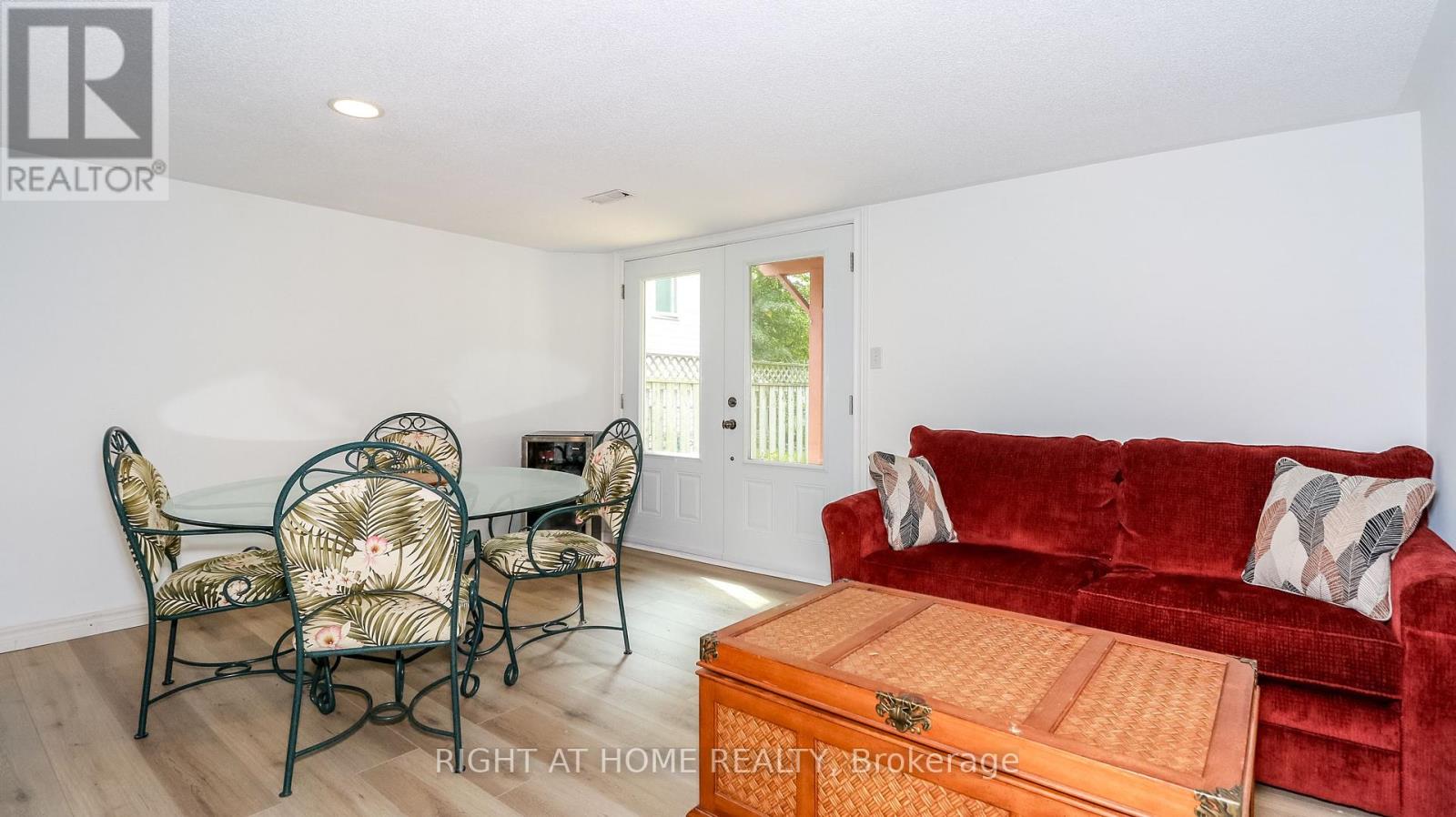 12 Riverdale Drive, Wasaga Beach, Ontario  L9Z 1E9 - Photo 21 - S9351948