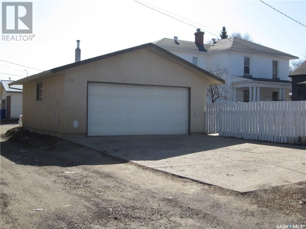 246 14th Street W, Prince Albert, Saskatchewan  S6V 3L3 - Photo 3 - SK983661