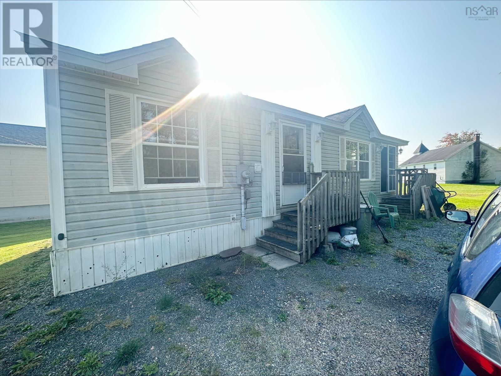 13 Main Street E, Stewiacke, Nova Scotia  B0N 2J0 - Photo 3 - 202422371