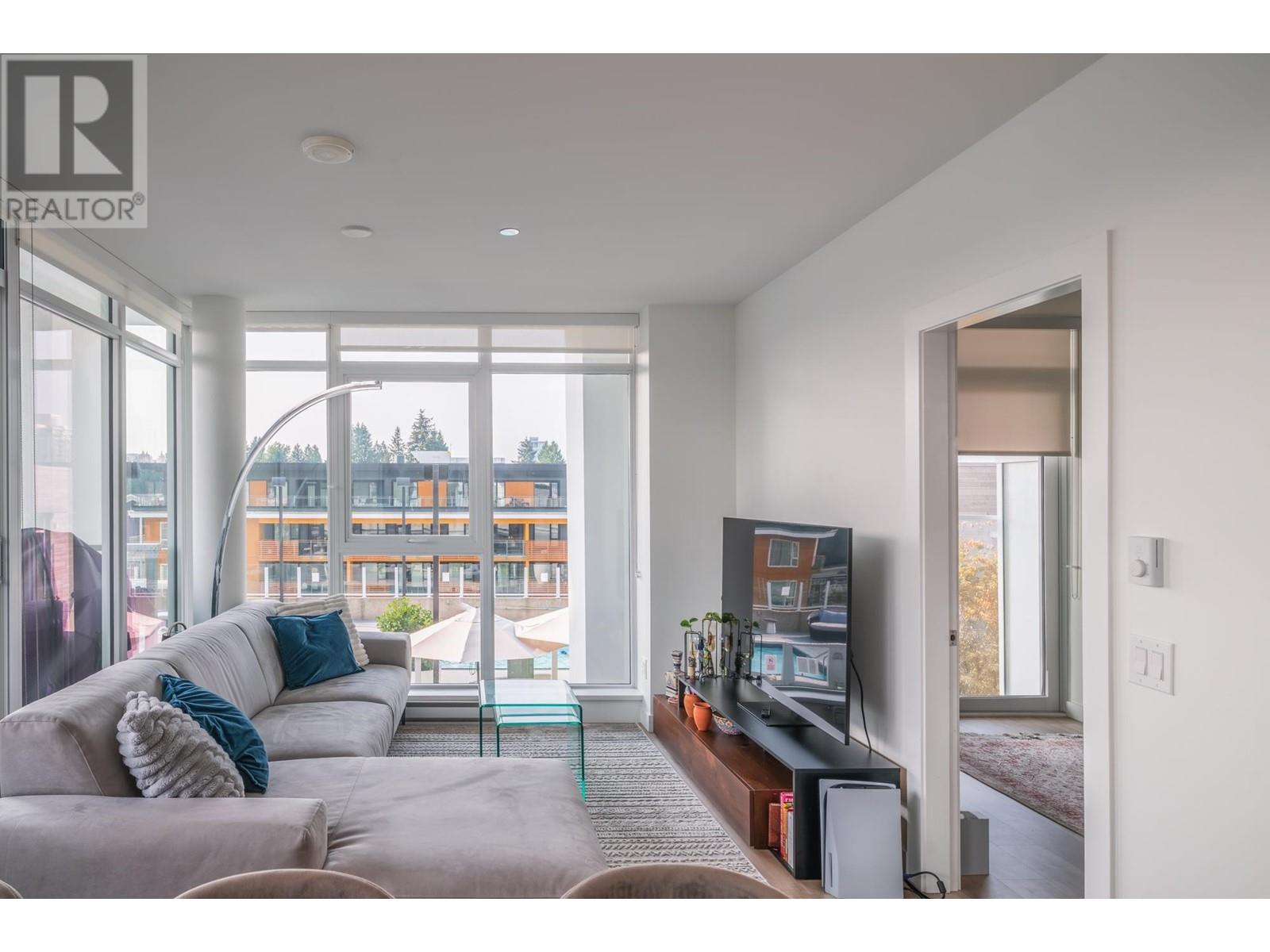 402 657 Whiting Way, Coquitlam, British Columbia  V3J 0J6 - Photo 8 - R2925893