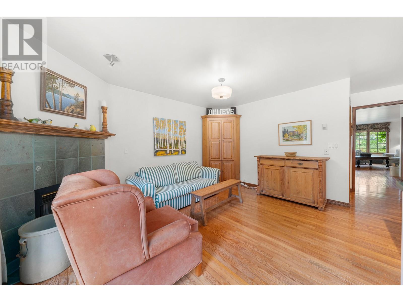 1635 DRAYCOTT ROAD, North Vancouver, British Columbia One Percent