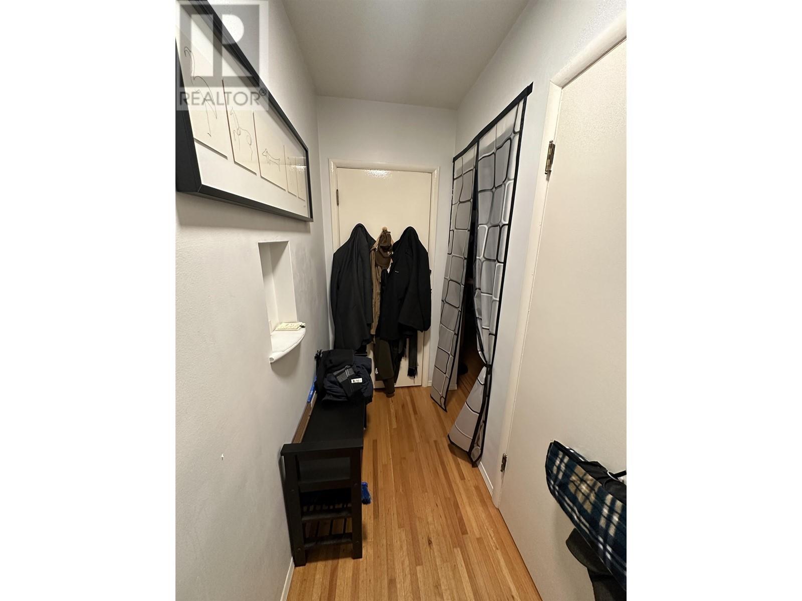 5710 Smith Avenue, Burnaby, British Columbia  V5H 2K9 - Photo 14 - C8063014