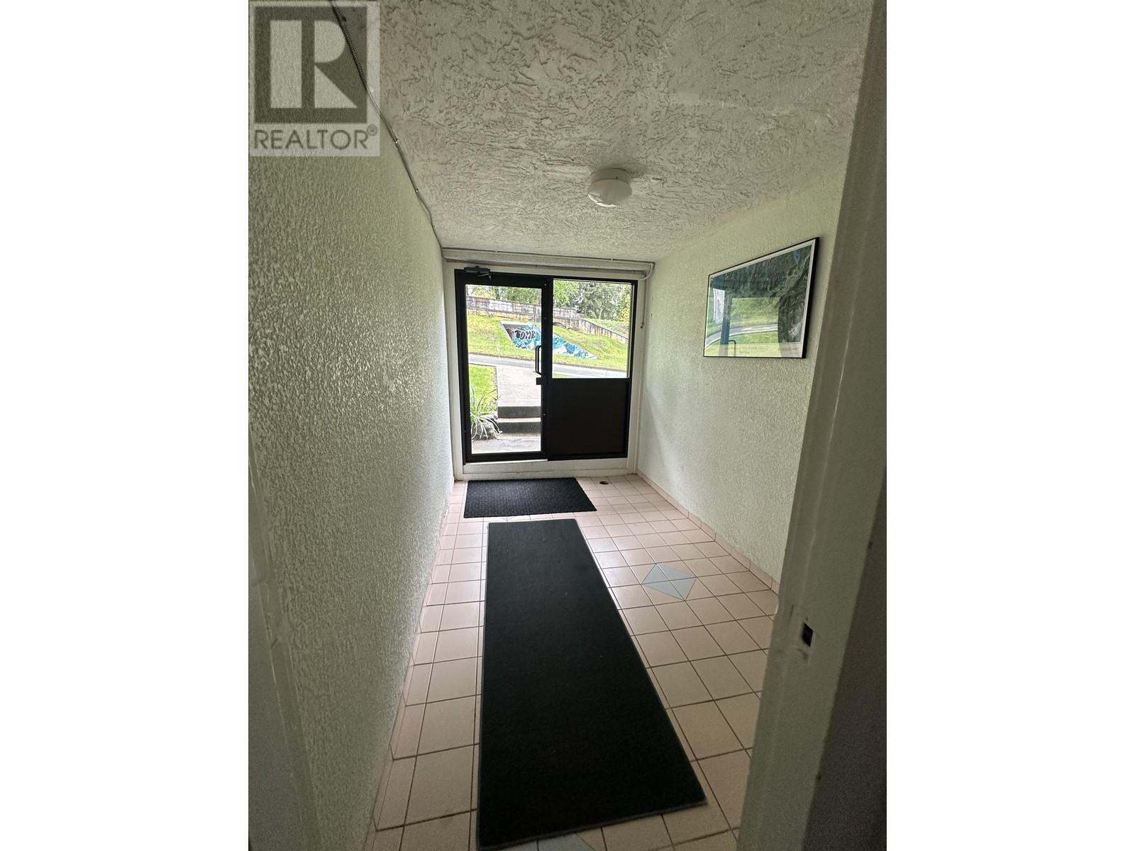5710 Smith Avenue, Burnaby, British Columbia  V5H 2K9 - Photo 25 - C8063014