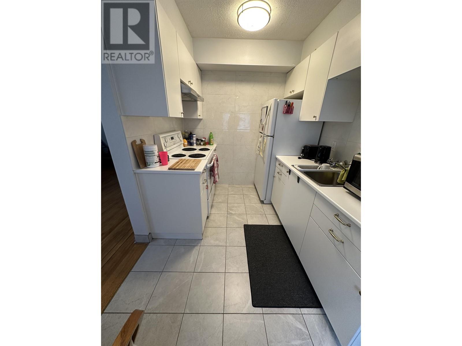 5710 Smith Avenue, Burnaby, British Columbia  V5H 2K9 - Photo 9 - C8063014