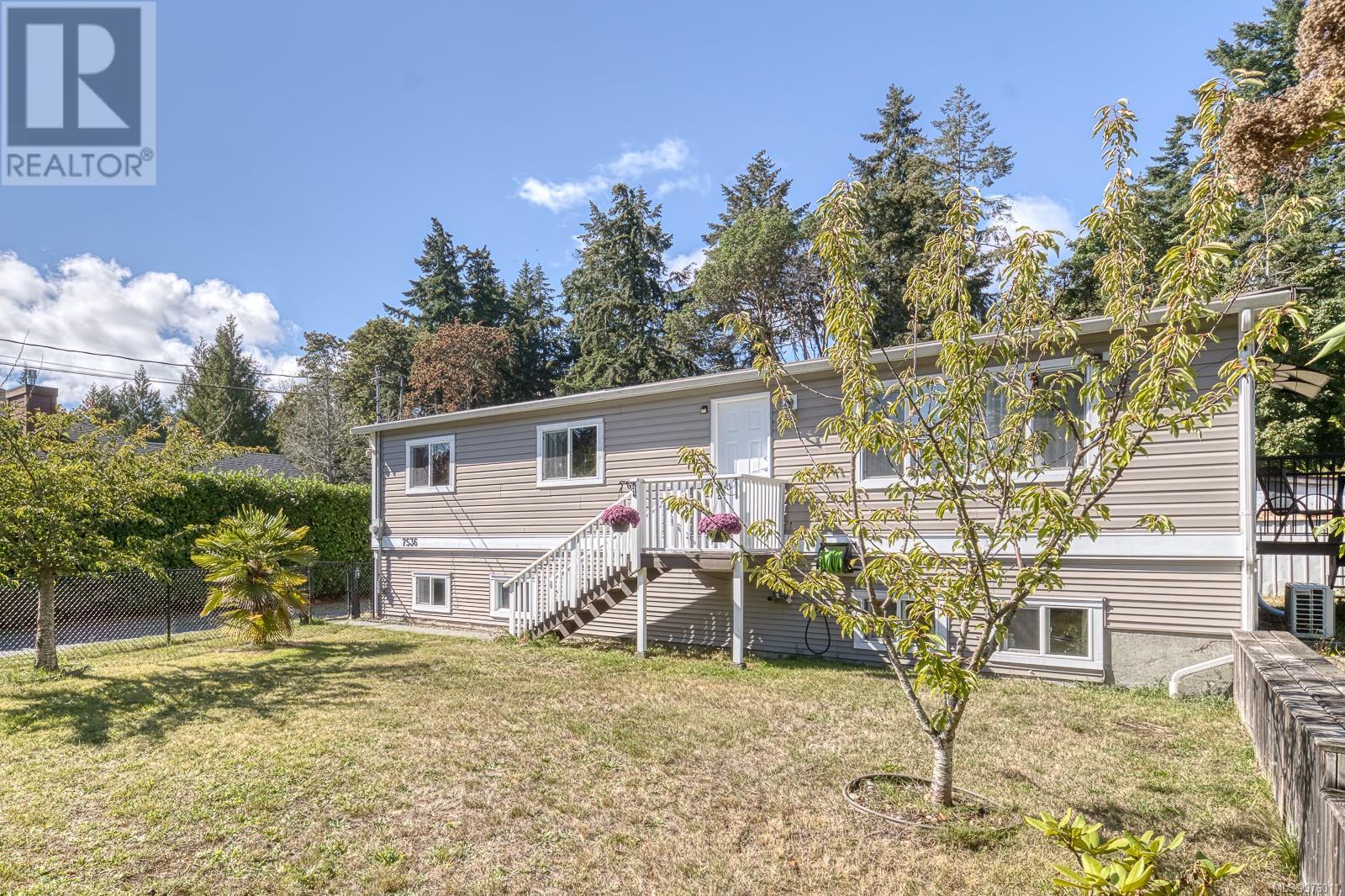 7536 Superior Rd, lantzville, British Columbia