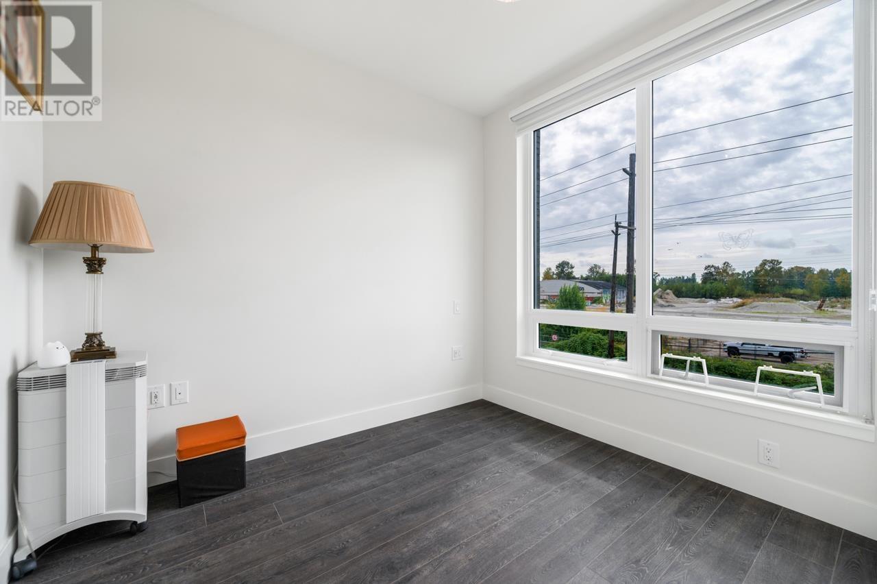 Listing Picture 15 of 21 : 8 8589 RIVERGRASS DRIVE, Vancouver / 溫哥華 - 魯藝地產 Yvonne Lu Group - MLS Medallion Club Member