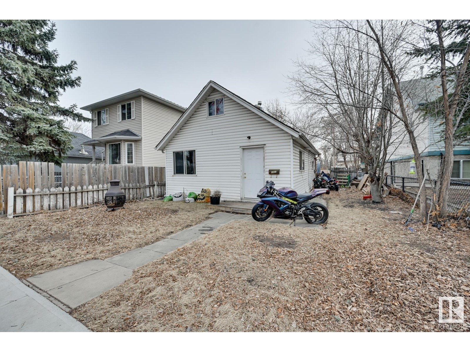 11911 77 St Nw, Edmonton, Alberta  T5B 2G5 - Photo 3 - E4406630