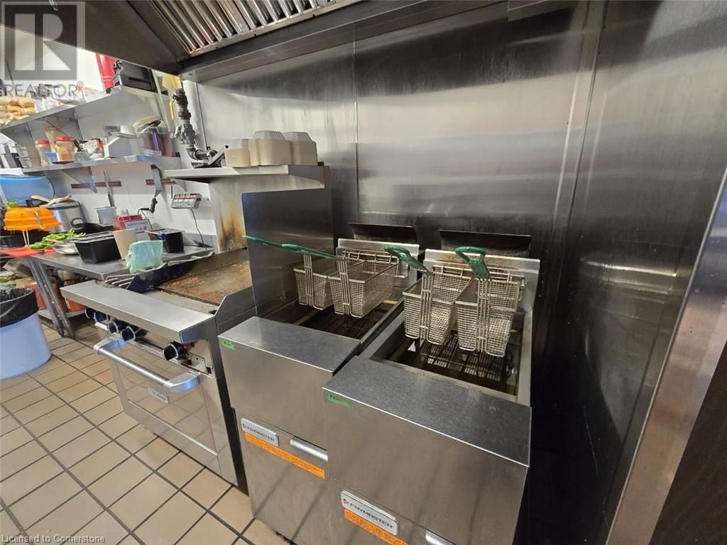 123 Pioneer Drive Unit# E4, Kitchener, Ontario  N2P 2A3 - Photo 5 - 40647878