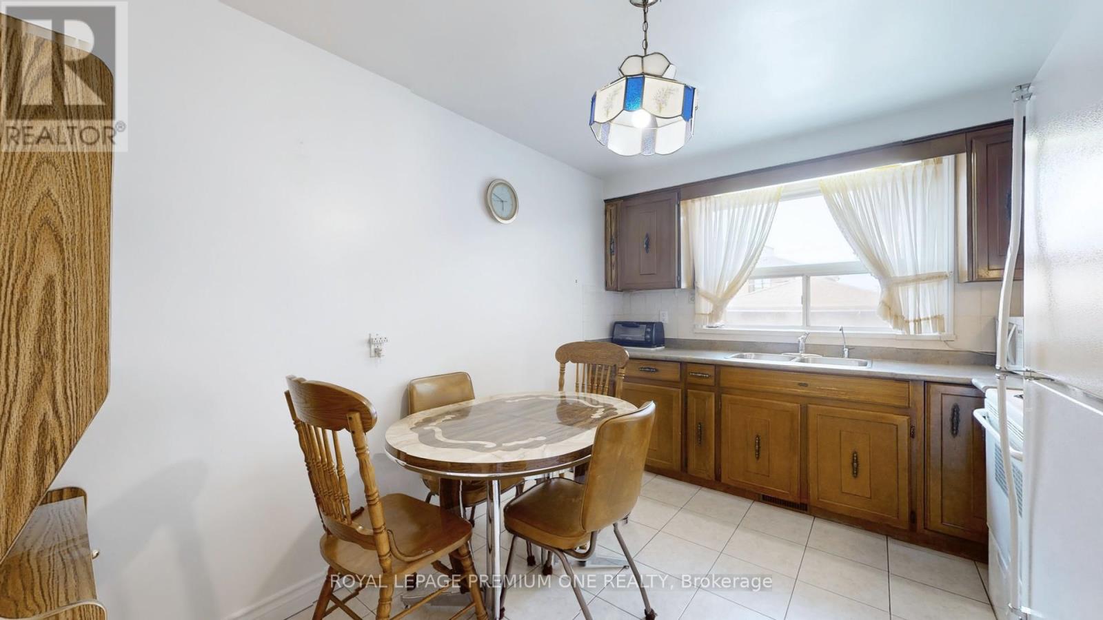 68 Mulholland Avenue, Toronto (Yorkdale-Glen Park), Ontario  M6A 2S3 - Photo 16 - W9352196