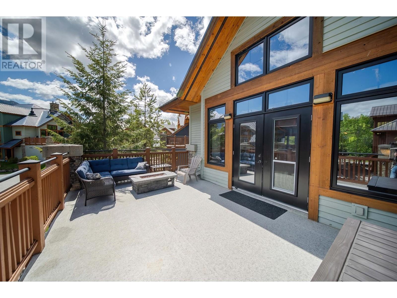 437 CANYON TRAIL Unit# A Fernie